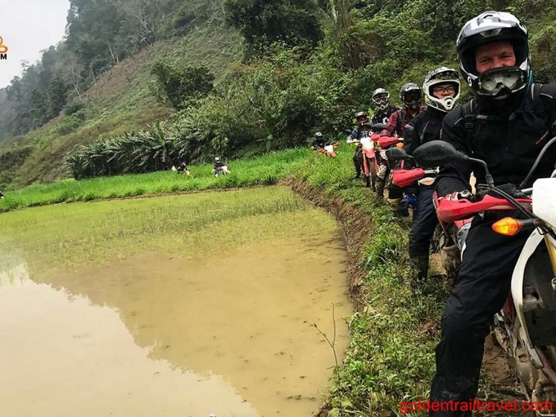 9 Days Northeast Vietnam Motorbike Tour: GTT903